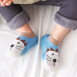 Wholesale Baby Girls Boys Indoor Rubber Sole First Walker Shoes Slip On Animal Print Sock Floor Shoes For Toddler