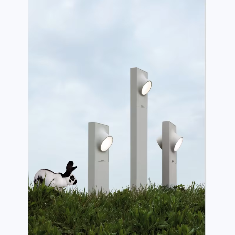 สีเทาอ่อน