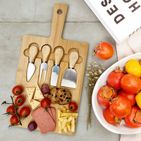 Elegante multifunctionele bamboe snijplank, grote bamboe charcuterieplank cadeauset met kaasmesset en serveerschaal