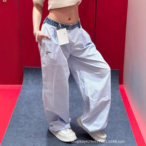 Pantaloni Casual Larghi in Denim Lavato con Inserti a Righe per Primavera Estate 2025 - Product Image 5