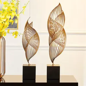 北欧豪华现代抽象黄金金属家居室内装饰项目黄金螺旋叶配件