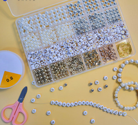 Kit de Perles en Nacre ABS avec Boîte pour Fabrication de Bijoux Collier Bracelet Boucles d'Oreilles, Kit Perles en Plastique Bricolage pour Jouet Enfant