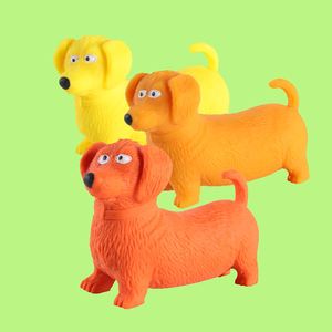 ของเล่นบีบรูปสุนัขไส้กรอกคุณภาพสูงจากโรงงานดั้งเดิม สีส้ม สำหรับผู้ใหญ่ ช่วยคลายเครียด - Product Image 6