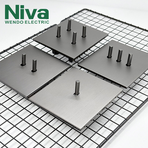 Interrupteurs muraux à bascule Niva en acier inoxydable, 1 interrupteur, prise électrique standard britannique pour la maison - Product Image 3