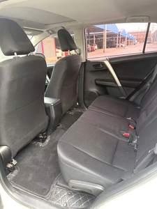 <span class=keywords><strong>Toyota</strong></span> <span class=keywords><strong>RAV4</strong></span> 2015 con pneumatici R17, cambio automatico, guida a sinistra, interni scuri, sedili in pelle, portapacchi in lega di alluminio - Product Image 3