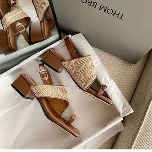 Elegantes Sandalias de Tacón Grueso con Tiras de Paja, Ligeras, Estilo Único, Calzado Romano de Verano para Mujer - Product Image 2