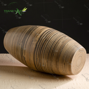 Jarrón decorativo de bambú marrón de alta calidad de primera elección, diseño minimalista creativo para uso en el jardín del hogar - Product Image 2