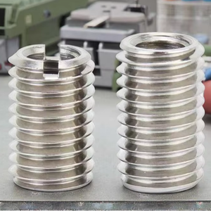 Hot bán nói chung công nghiệp Metric ren dây sắt tay áo với bên trong bên ngoài ren thép chèn Nhu cầu cao sản phẩm - Product Image 1