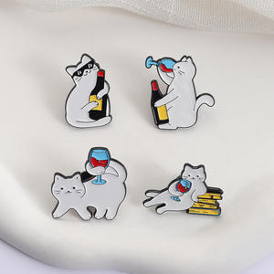 Mini Schattige Kat Die Rode Wijn Emaille Pin Badge Rode Wijn Broches Souvenir Voor Wijnliefhebbers Of Beste Vrienden Hot Item - Product Image 1
