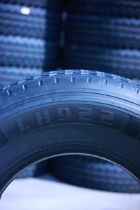 Neumáticos de Repuesto LCH T-REX LH922 385/65R22.5, Radiales de Acero para Camiones y Autobuses de Uso Pesado, para Flotas de Carreteras Mixtas - Nuevos - Product Image 5
