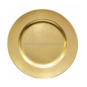 Assiette chargeur en métal de la plus grande qualité, vaisselle de forme ronde au design antique moderne, assiette chargeur et plat pour la décoration de mariage - Product Image 1