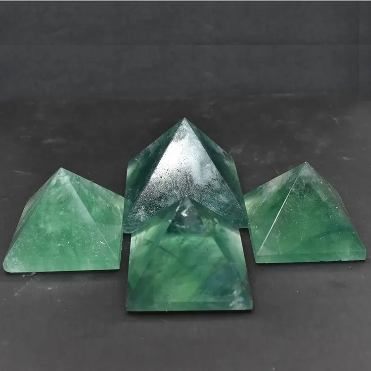 Yeşil florit piramit doğal kristal piramit florit güç taş Aura taş şifa kristal hediye koleksiyonu DIY için uygun