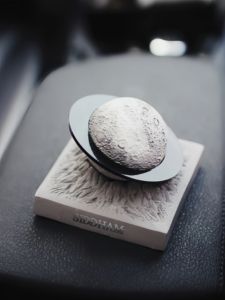 Oferta Especial: Adorno de Escritorio con Forma de Planeta/Luna, Difusor de Aroma sin Llama para Aromaterapia de Alta Fragancia - Product Image 3