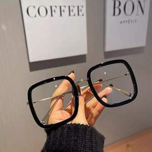 <b>Square</b> Frame <b>Sunglasses</b> Plastic And Metal UV400 Protection Unisex Pink Resin Lens - Product Image 2