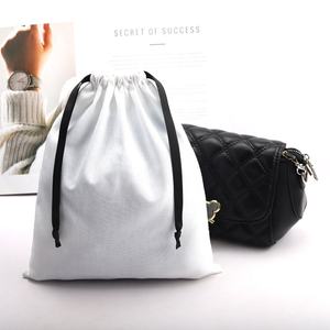 Bolsa de Almacenamiento de Cosméticos con Cordón de Algodón Muselina y Logotipo Personalizado, Bolsa de Regalo de Lujo para Calcetines y Cabello, Reciclable y Personalizable - Product Image 3