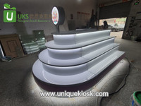 Candy Boat Mall Kiosk Anpassbare Acrylboxen Design LED-Beleuchtung Modern Weiß-Roséfarben Wasserdicht Langlebig Umweltfreundlich