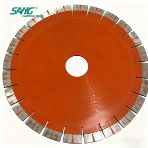 Lames de <span class=keywords><strong>scie</strong></span> diamantées segmentées Arix de 350 mm, 400 mm, 500 mm, 600 mm pour une coupe rapide de pierre dure, granit, quartzite - Product Image 4