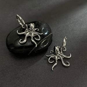 Pendientes <span class=keywords><strong>de</strong></span> Acero Inoxidable con Forma <span class=keywords><strong>de</strong></span> Calamar, Estilo Punk Rock Hip Hop Negro, <span class=keywords><strong>Precio</strong></span> al por Mayor, Joyería <span class=keywords><strong>de</strong></span> Moda - Product Image 6