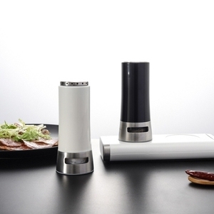 Nuovi arrivi gadget <span class=keywords><strong>da</strong></span> <span class=keywords><strong>cucina</strong></span> più venduti nuovo Design 4 once di <span class=keywords><strong>sale</strong></span> e pepe Set di spezie con Base magnetica - Product Image 6