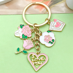 Pour fleur pendentif porte-clés en acier inoxydable baguette magique rouge saint valentin cadeau de mode personnalisé - Product Image 3