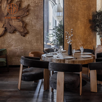 Ensemble de meubles de salle à manger de luxe pour restaurant table carrée en bois avec chaises de café en velours vert foncé pour café