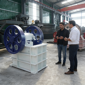 Trituradora de Mandíbulas Portátil PE250x400 con Motor Central, Equipo de Trituración de Mineral de Oro de Alta Eficiencia para Minería <span class=keywords><strong>Artesanal</strong></span> en África - Product Image 4