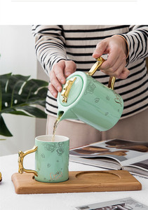 Service à thé de luxe en céramique, porcelaine européenne, élégante, meilleure vente, anglais, poignée en or, Rose, bouilloire en céramique, avec plateau en bois - Product Image 3