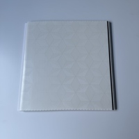 Panneau de plafond en PVC classique de 30 cm de large, panneaux de plafond en PVC pour salle de bain, panneaux de plafond en PVC personnalisés