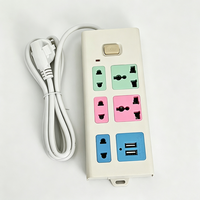 Stop Kontak Listrik Warna-warni Grosir Pabrik dengan 2 USB dan Saklar Ekstensi untuk Rumah, Kantor, dan Perjalanan