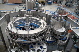 <span class=keywords><strong>Machine</strong></span> de remplissage de boissons gazeuses, d'<span class=keywords><strong>eau</strong></span> gazeuse et de liquides gazeux, 15000 bph - Product Image 4