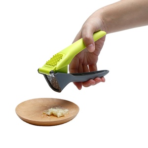 Nouveau design Cadeau de Noël Articles de cuisine professionnels Outils pour légumes <span class=keywords><strong>Presse</strong></span>-<span class=keywords><strong>ail</strong></span> en acier inoxydable - Product Image 4