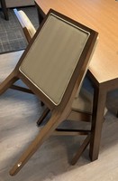 Fauteuil de salon moderne sans accoudoirs en tissu PU écologique imperméable avec dossier ailé et pieds en bois, durable, pour chambre et hôtel