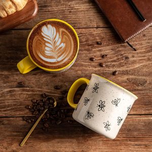 Grandes tasses à café en céramique, tasses à soupe surdimensionnées avec grande poignée pour hommes femmes papa <span class=keywords><strong>maman</strong></span>, grande <span class=keywords><strong>tasse</strong></span> avec abeilles texturées - Product Image 4