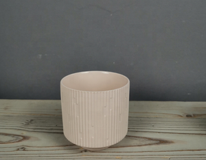 China Factory Engraved Logo <b>White</b> Luxury Matte Black Porcelain Candle Vessels Empty Ceramic Candle Jars Candle Containers - Product Image 4