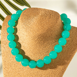 Vente en gros collier multicolore collier rond acrylique personnalité collier de <span class=keywords><strong>perles</strong></span> <span class=keywords><strong>fantaisie</strong></span> femmes - Product Image 3