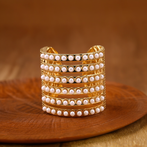 Pulseras de Moda con Incrustaciones de Perlas, Diseño de Varias Filas, Acero Inoxidable 316L con Baño de Oro PVD - Product Image 3