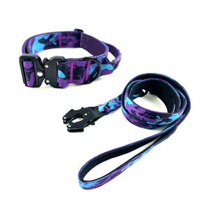 Conjunto de correa de perro de camuflaje táctico de lujo, hebilla de Metal pesado personalizada, forro de neopreno, suministros de entrenamiento para mascotas con estampado de nailon de lujo - Product Image 1