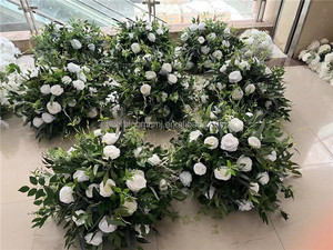 M23 Nouveau Produit de Décoration de Table Artificielle Faite à la Main en Usine, Centres de Table en Boules de Fleurs Artificielles, Arrangement de Fleurs Vertes - Product Image 3