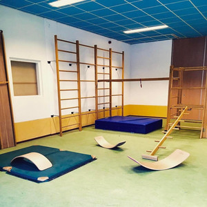 木製バランスシーソー屋内湾曲ボード子供のおもちゃ子供のための木製バランスボードおもちゃ - Product Image 4