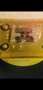 เครื่องเชื่อมต่อชิปแบบอัลตราโซนิกสำหรับซ่อมแซมชิปบาง หนัก หรือมีโพรงลึก เช่น เซมิคอนดักเตอร์ แบตเตอรี่ ไตรโอด ไดโอด พร้อมใช้งานในห้องปฏิบัติการ และเชื่อมต่อสายอลูมิเนียม - Product Image 6