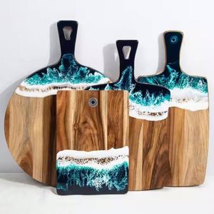 Planche à découper personnalisée en bois d'acacia pour la cuisine, avec résine artisanale motif vague océanique, pour usage domestique - Product Image 1