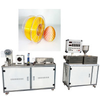 Petite ligne d'extrusion de filament pour imprimante 3D |   Extrudeuse à vis simple haute précision avec moteur PLC |   Fabrication de filaments par granulation ABS