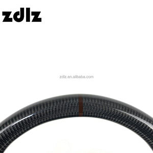 Per Alfa Romeo Giulia Stelvio <span class=keywords><strong>Accessori</strong></span> Interni Auto Volante in Pelle Traforata e Fibra di Carbonio Personalizzabile - Product Image 5