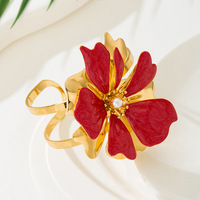 Nouvel accessoire de mode de style européen avec des fleurs en émail perlé, bracelet ouvert pour femmes