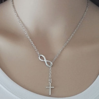 KISSWIFE Collier Pendentif Chaîne Infinie Simple Croix 8 pour Femmes Filles Bijoux Tendance Mariage Fête