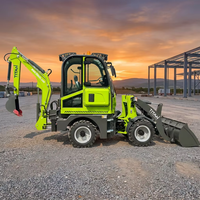 Chargeuse-pelleteuse utilitaire compacte avec moteur de 45 HP, conception de largeur étroite et direction maniable pour travailler dans des espaces restreints