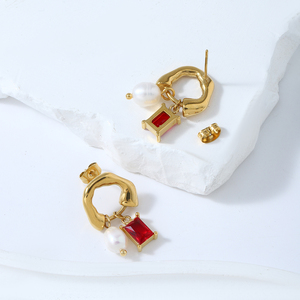 2025ต่างหูห้อยเซอร์โคเนียทรงลูกบาศก์ชุบทอง18K ทำจากสเตนเลสต่างหูจี้ไข่มุกน้ำจืด - Product Image 1