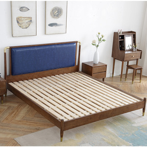 Cama de Madera Maciza de Estilo Nórdico de 1.8 m con Cabecera Tapizada Doble en Color Nogal, Muebles para Dormitorio - Product Image 4