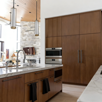 Vermonhouzz Armoire de cuisine en bois de noyer durable, armoire de cuisine pleine hauteur, armoire de cuisine à grand rangement avec comptoir en marbre