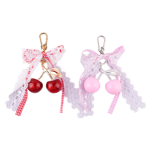 Llavero Personalizado con Forma de Corazón de Cereza, Ligero, para el Día de la Madre, con Colgante de Encaje Floral, Gancho en Forma de Corazón, Metal de Dibujos Animados - Product Image 1